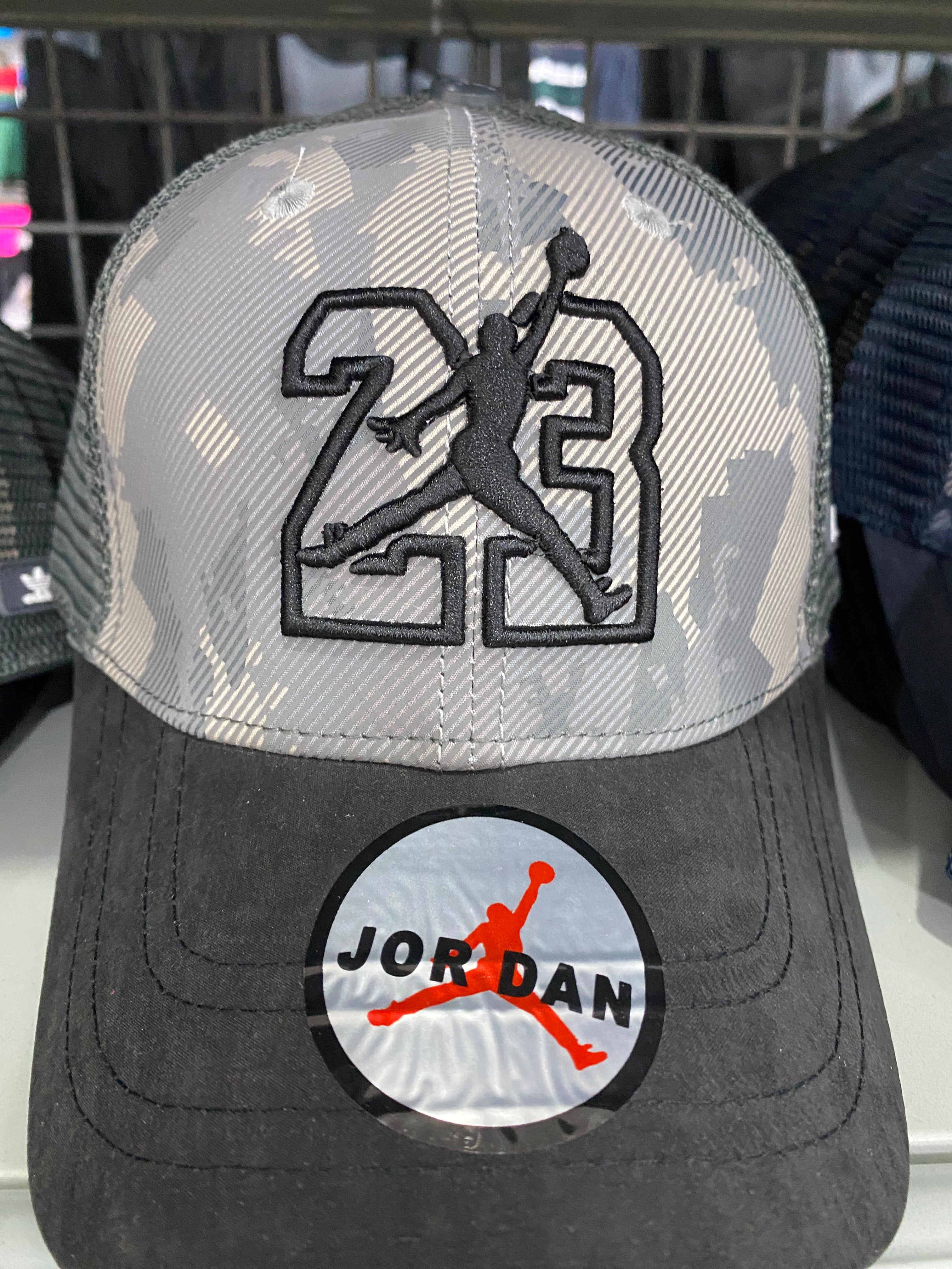Gorra Jordan 23 Negra | Zona Libre